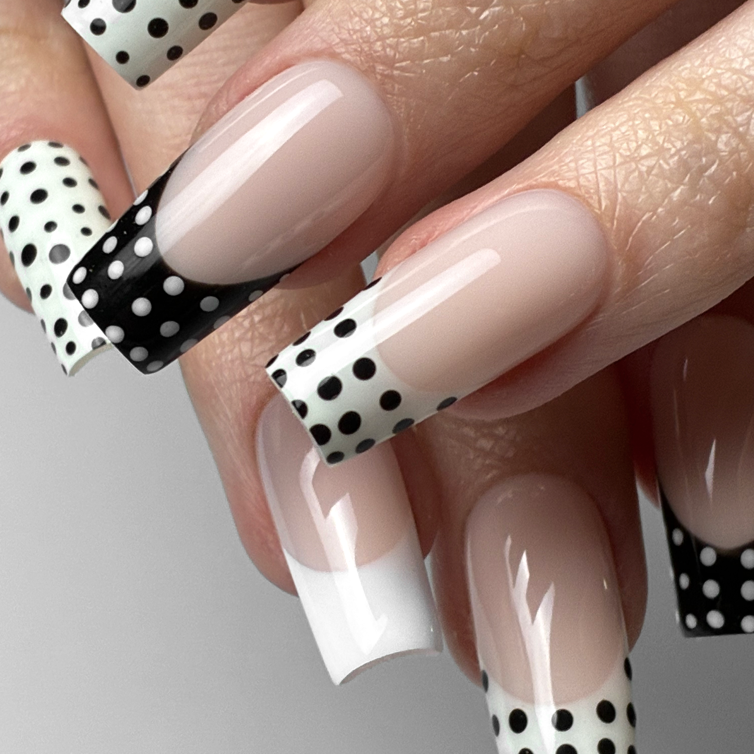 POLKA DOT