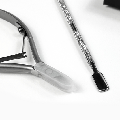 Cążki i Pusher – Perfect Manicure Toolkit
